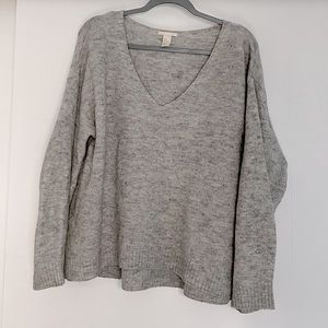 H&M v-neck sweater